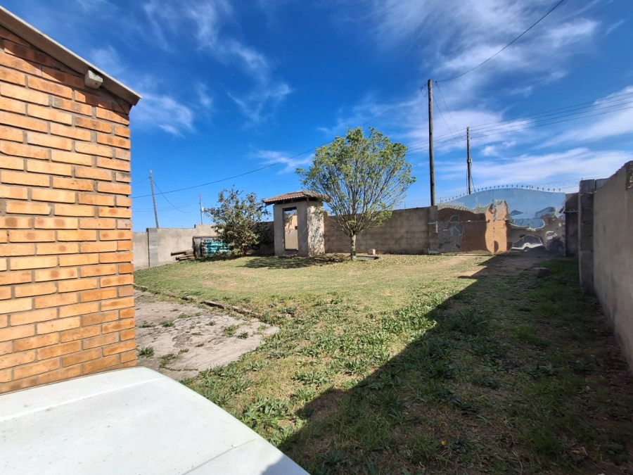5 Bedroom Property for Sale in Mdantsane Nu 8 Eastern Cape
